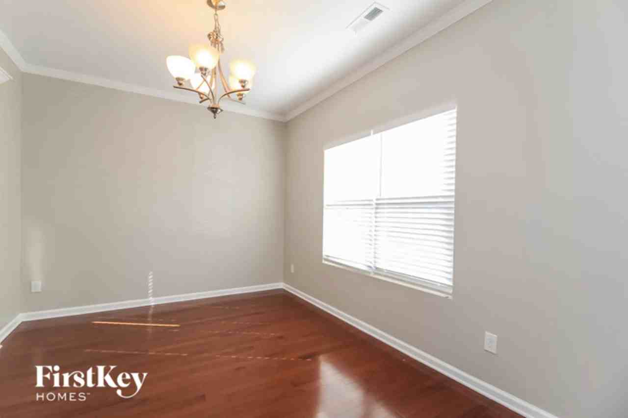 1641 Havenbrook Ct - Photo 3 of 12