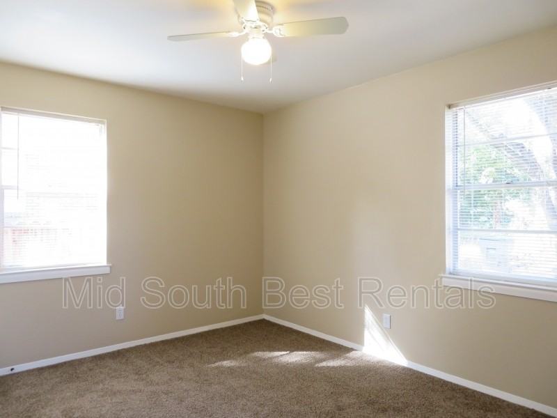 2232 Stephanie Ave - Photo 4 of 7