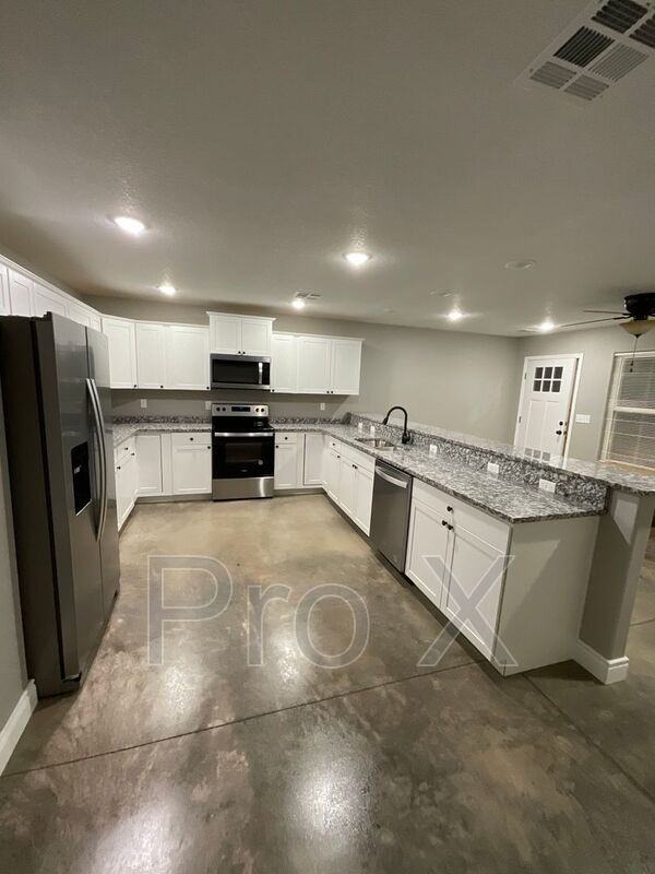 207 S Byers Ave #207SBYERS - Photo 2 of 18