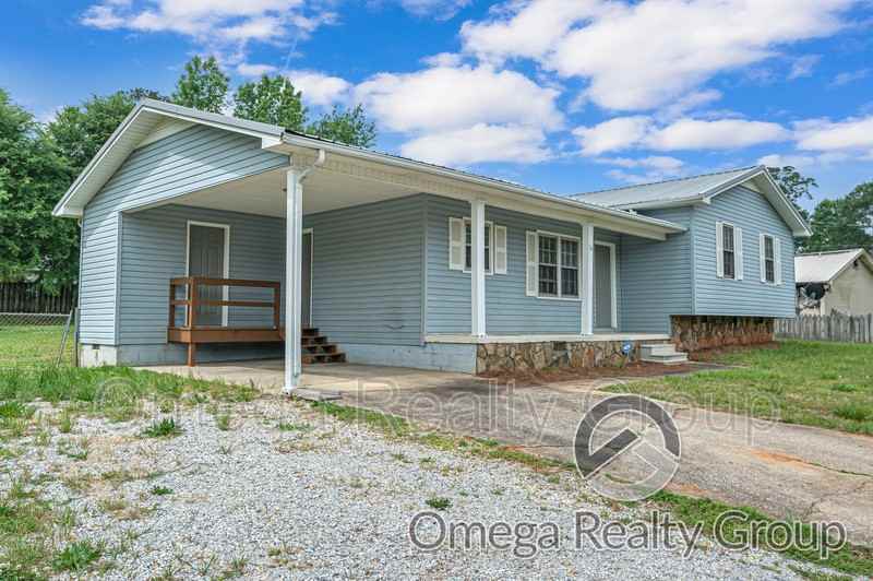 34 Kona Ln - Photo 2 of 37