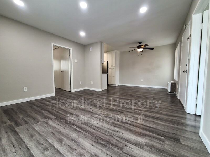 4879 Parks Ave #7 - Photo 3 of 7