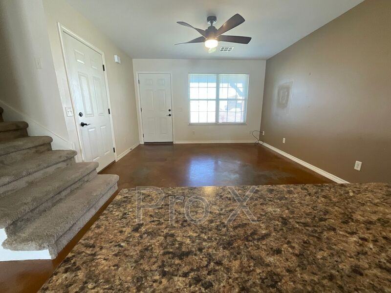 408 Carson Way #A - Photo 2 of 18