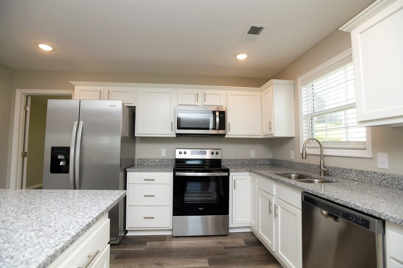 2044 Dolly Dr #2044 - Photo 2 of 17