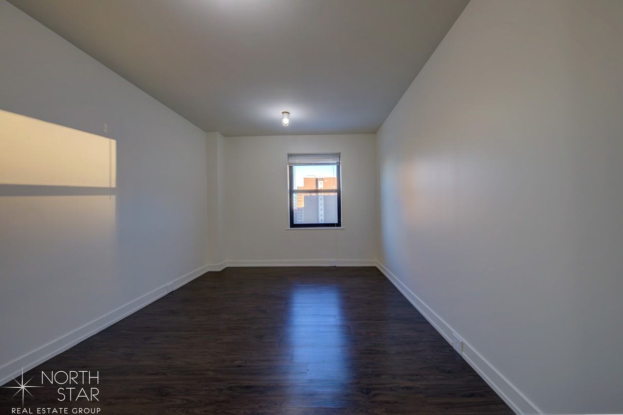 West Lawrence Ave. & Kenmore #519 - Photo 4 of 41