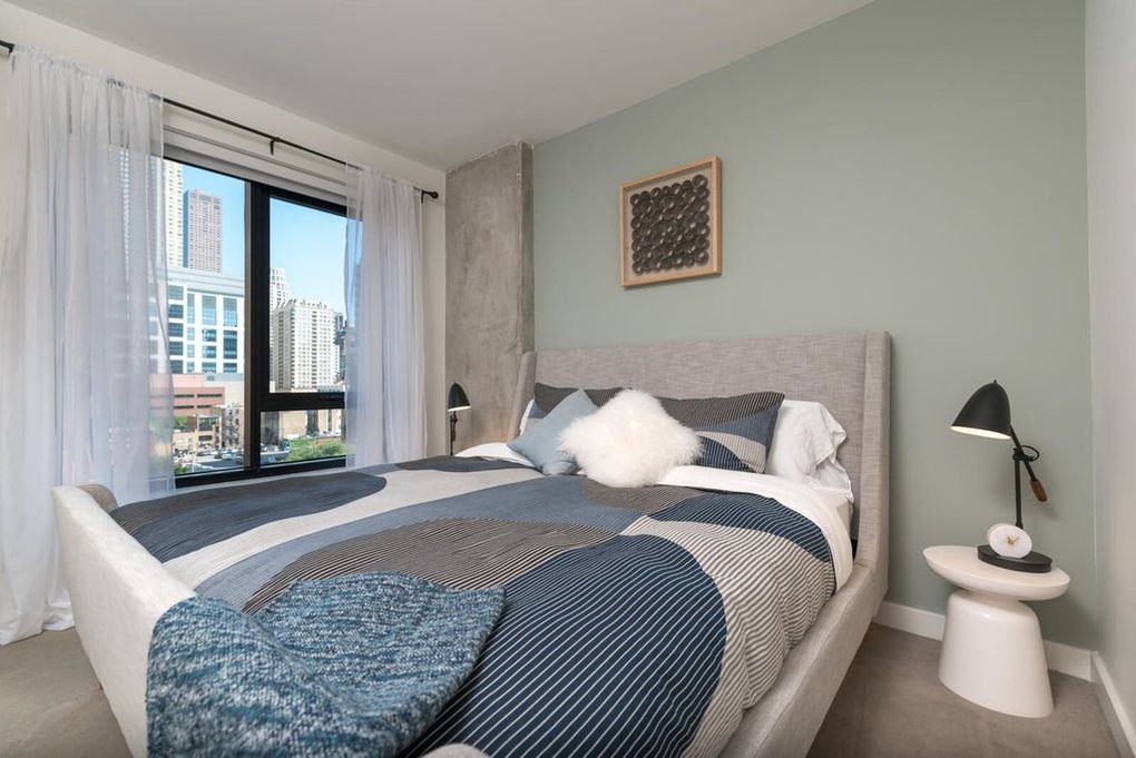 North Clark St. & Chicago #712 - Photo 6 of 33