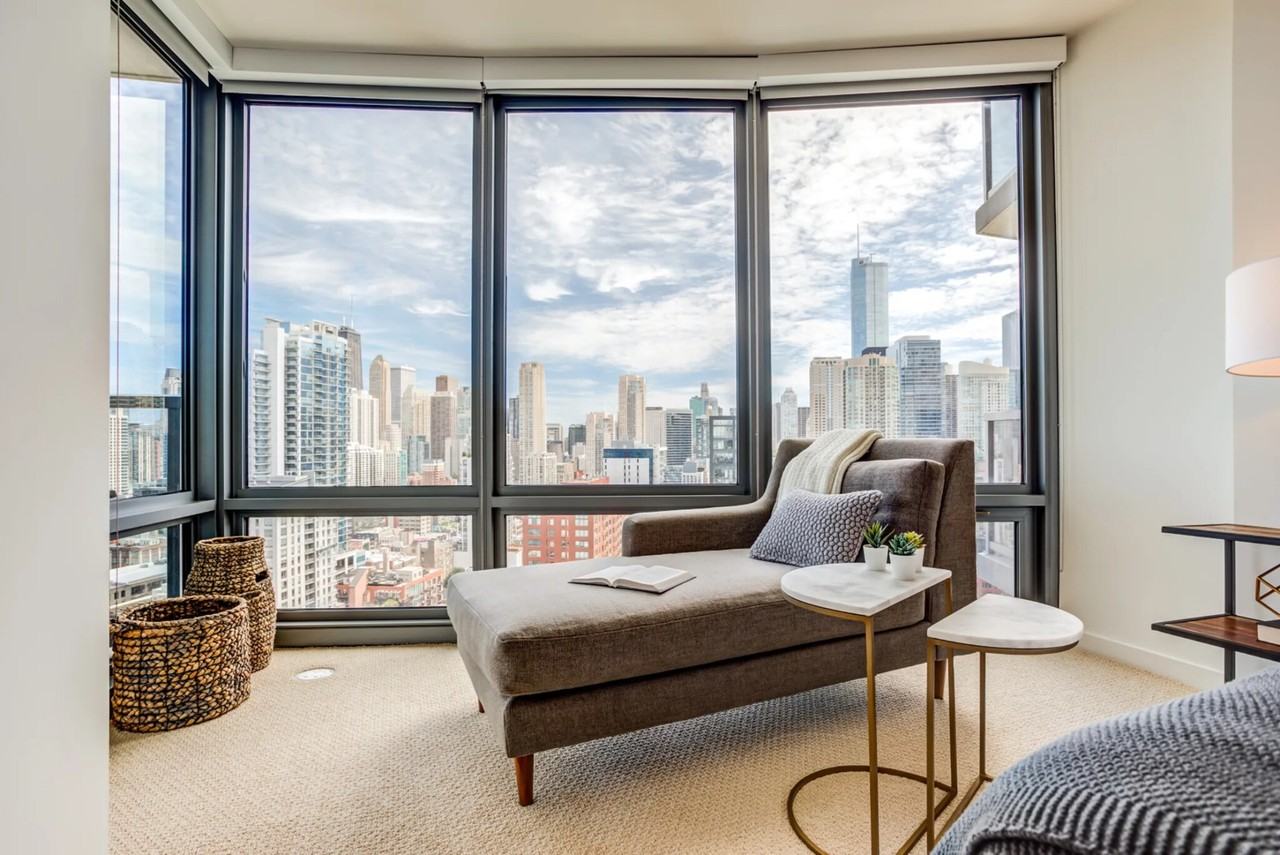 West Hubbard St. & Orleans #1-1502 - Photo 2 of 41