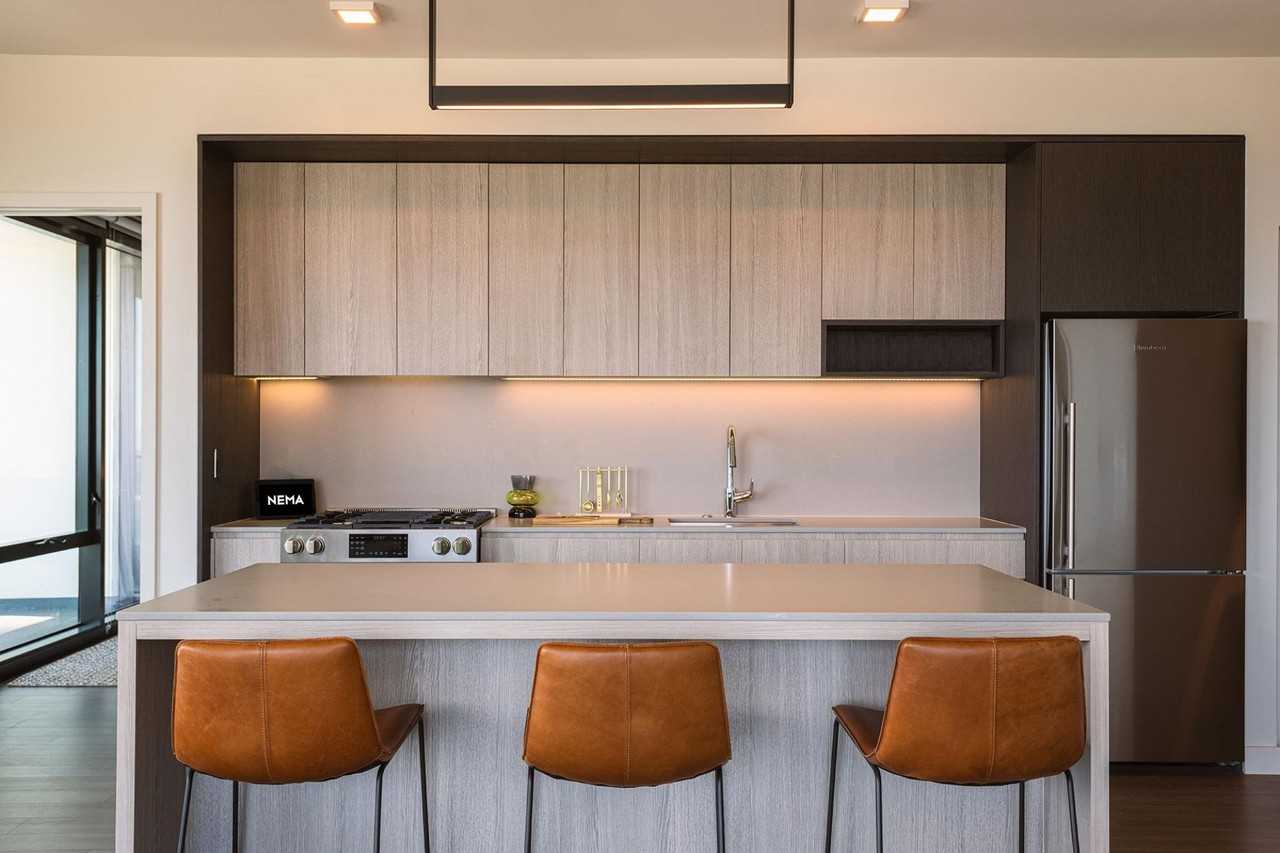 S Indiana Ave #3405 - Photo 2 of 41