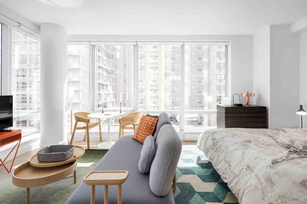 E 39th St #20B - Photo 2 of 27