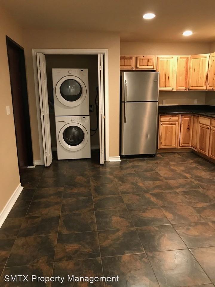 525 W Hutchison - Photo 3 of 14