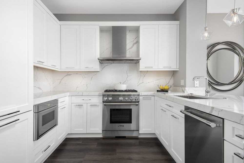 N Canal St #1504 - Photo 2 of 22