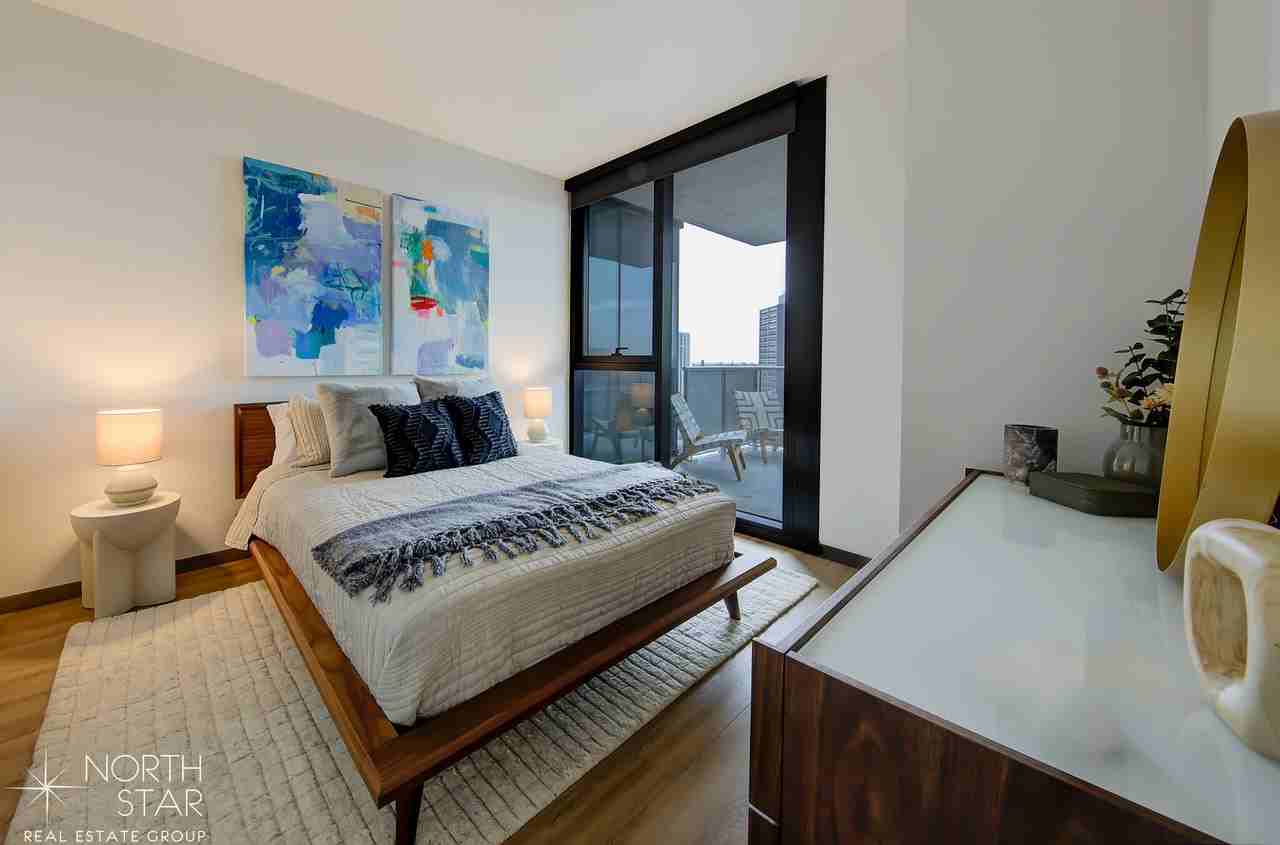 S Damen Ave #1912 - Photo 3 of 11