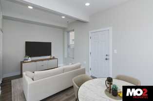 818 N Oakley Blvd #2R - Photo 1 of 1
