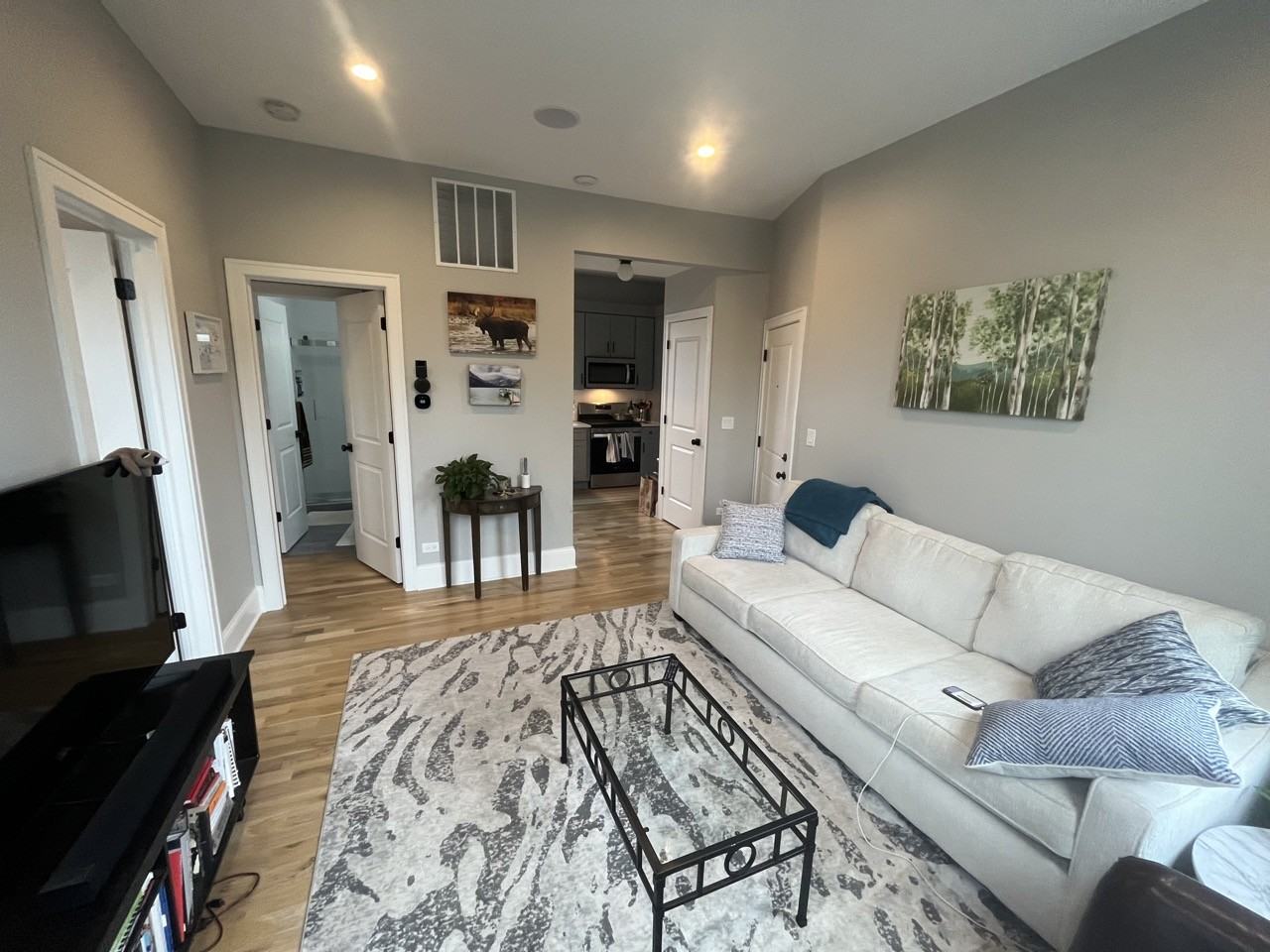 3448 N Seminary Ave #3 - Photo 5 of 20