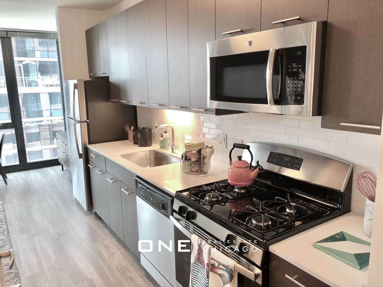 N Wells St #1 - Photo 5 of 15