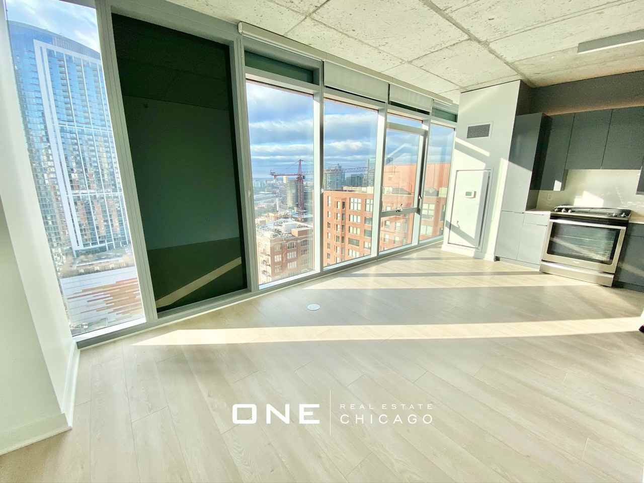 W Illinois St #1 - Photo 2 of 16