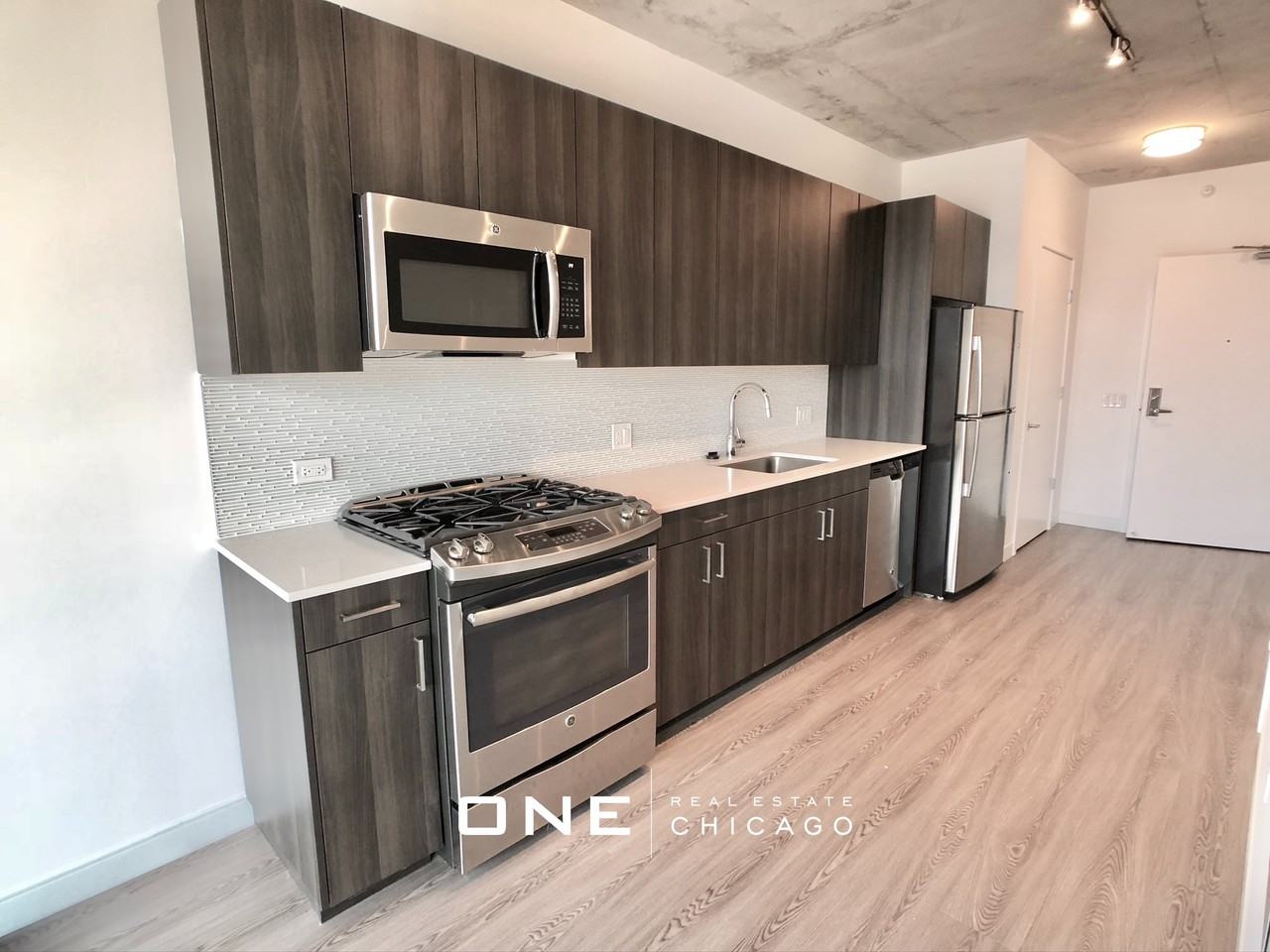 N Morgan & Chicago #2 - Photo 7 of 34