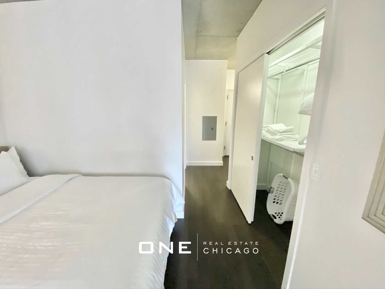 W Illinois St #1 - Photo 6 of 19