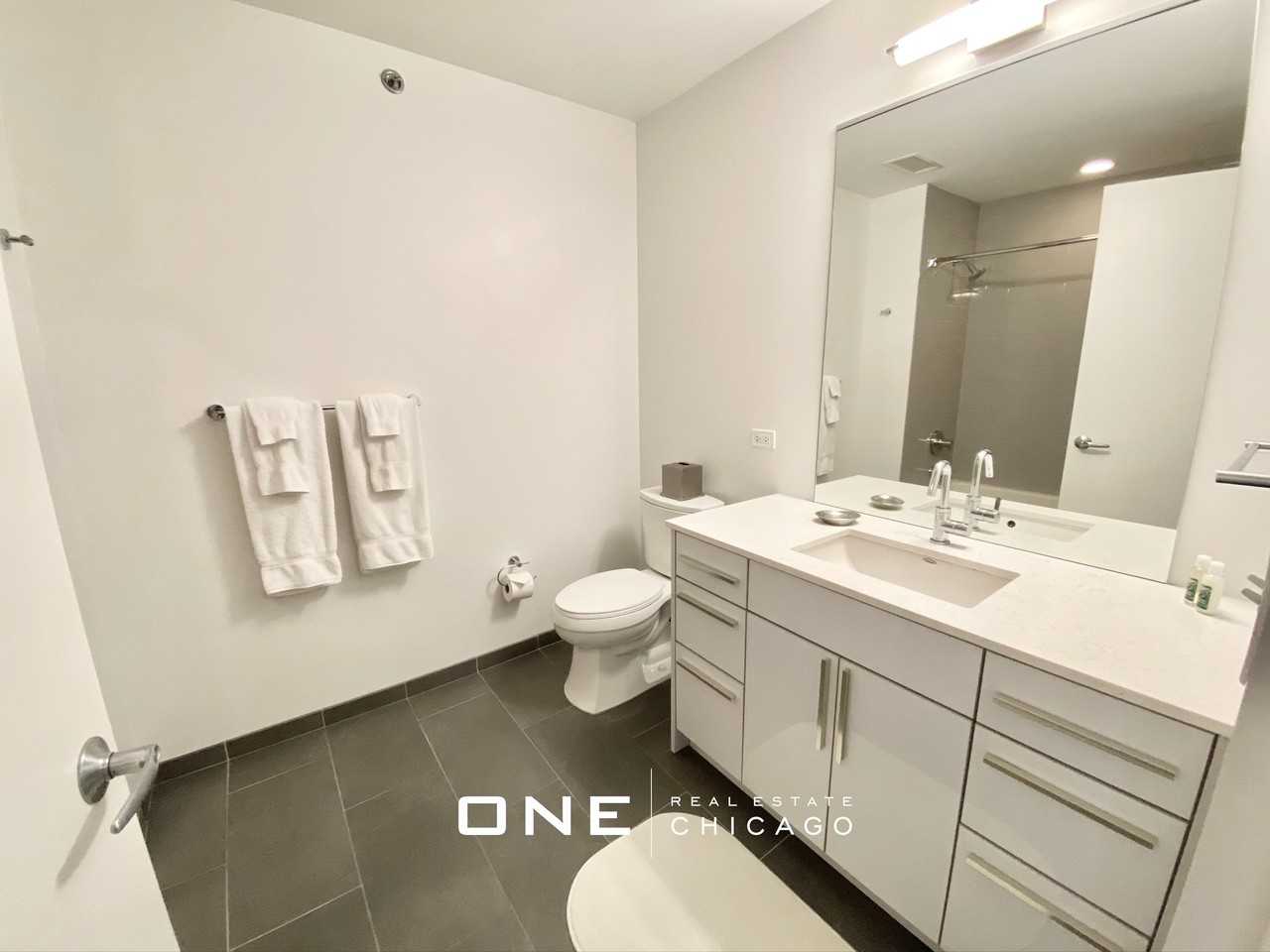 W Illinois St #1 - Photo 7 of 19