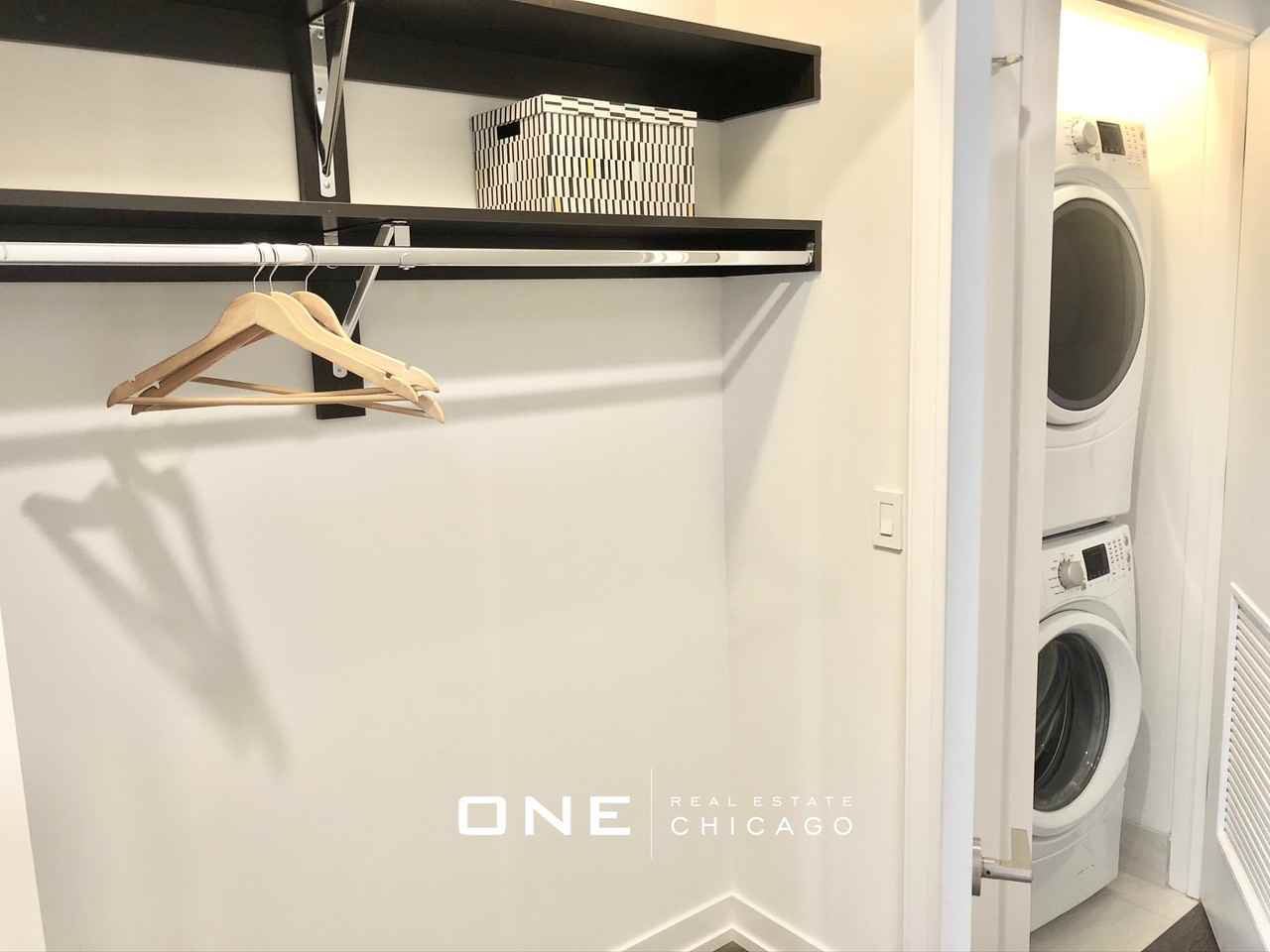 N Wells St - Photo 6 of 9