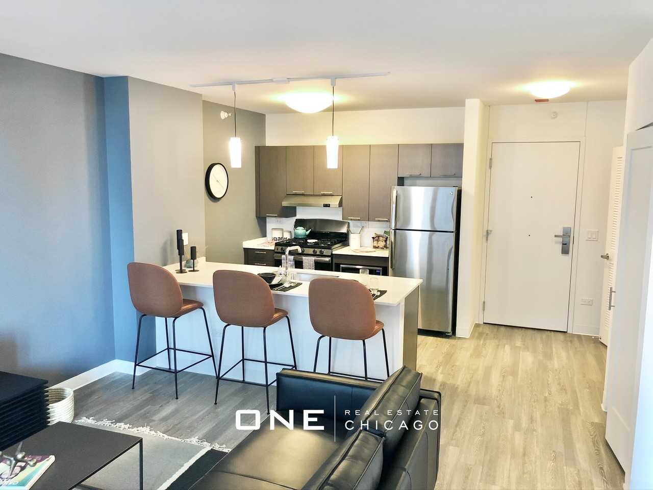 N Wells & Ontario #2 - Photo 2 of 19