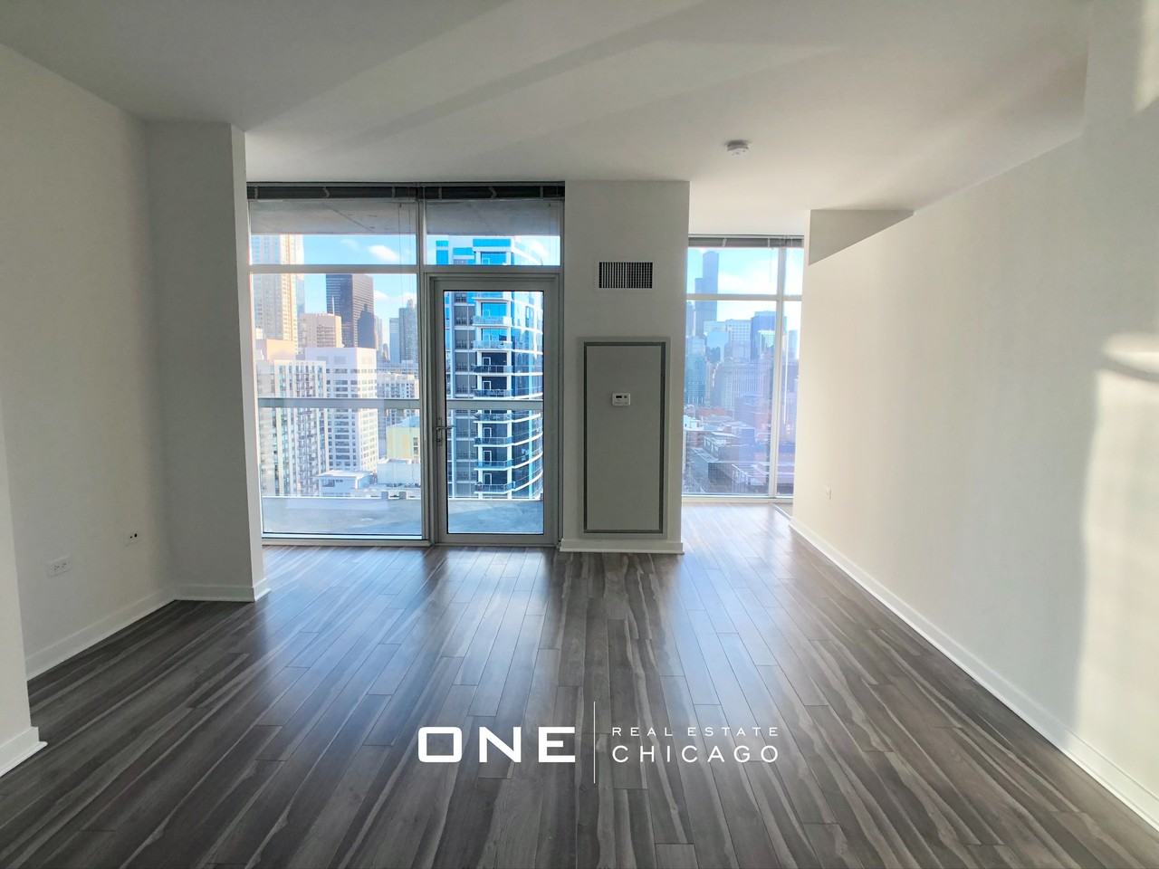 N La Salle Dr #23 - Photo 4 of 15