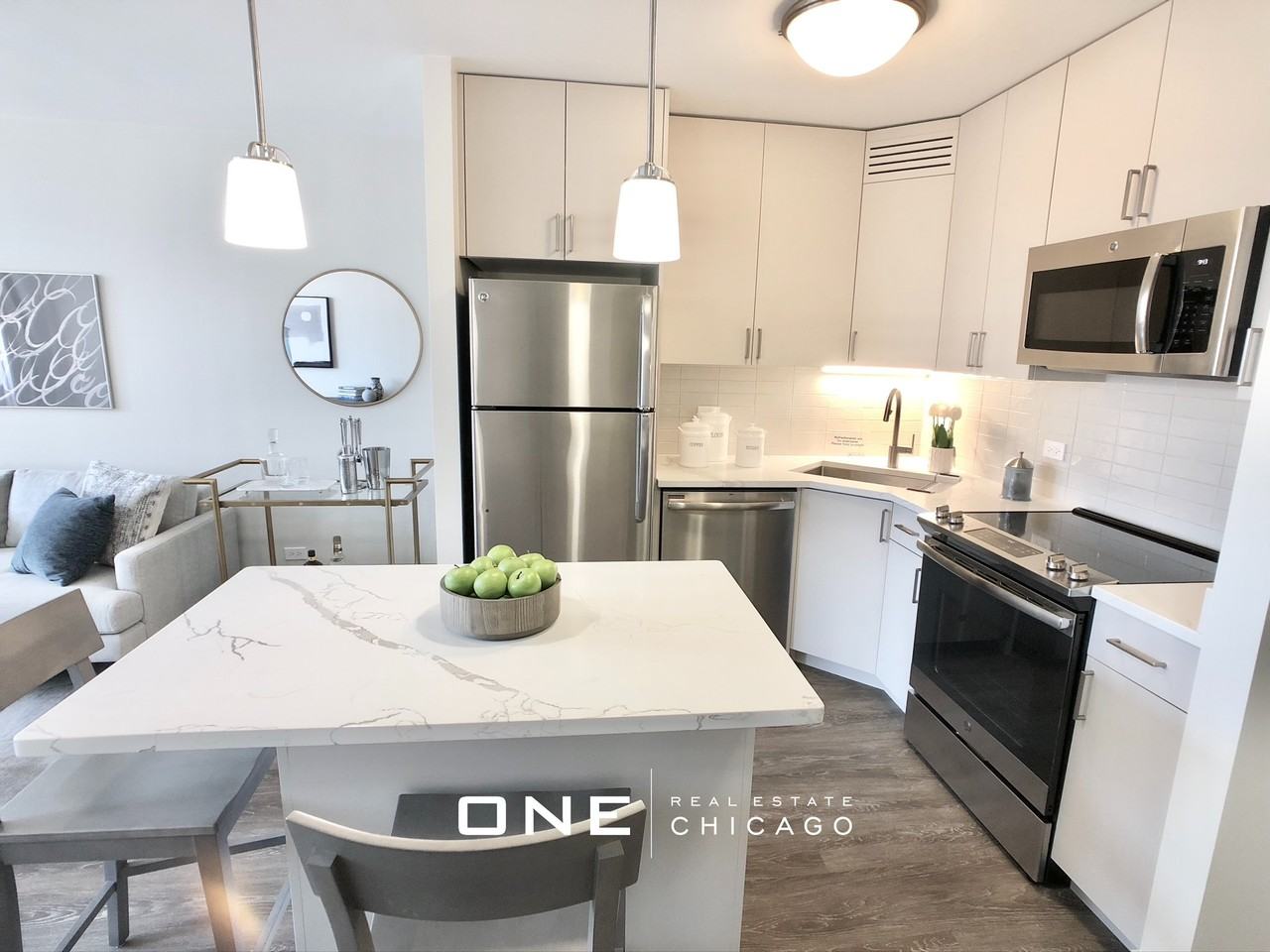 W Illinois & Orleans #2 - Photo 3 of 21