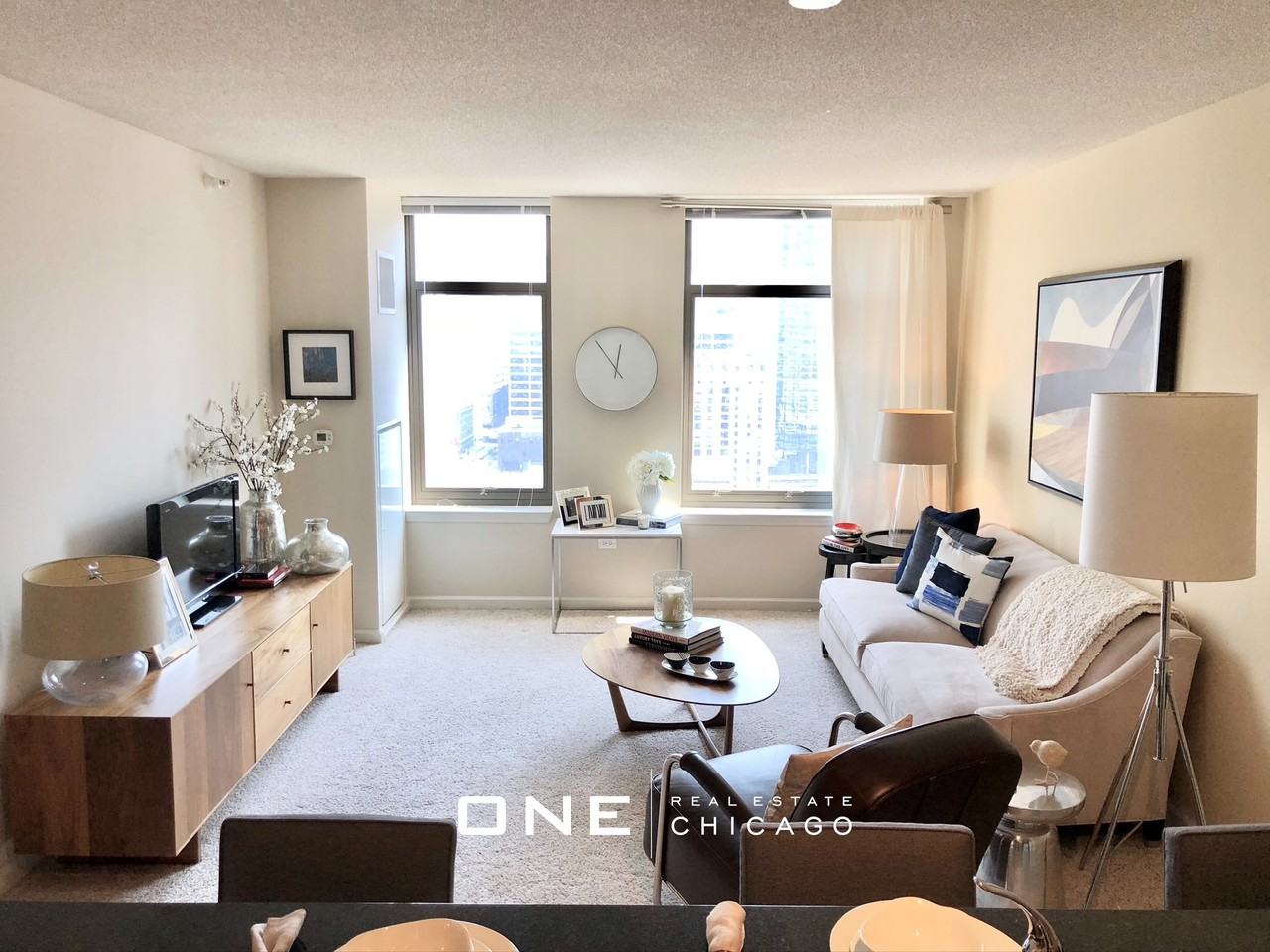 N Desplaines St #2 - Photo 5 of 18