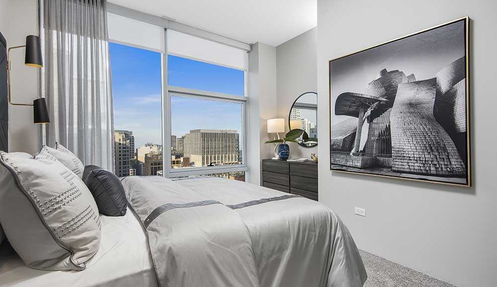 E Illinois St #2 - Photo 6 of 21