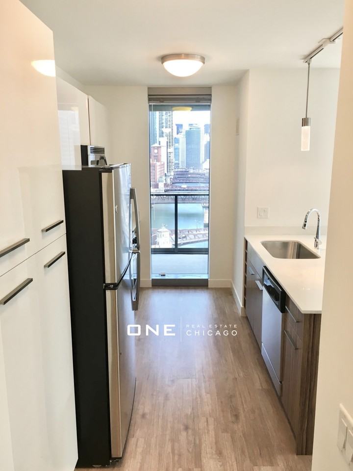 W Wolf Point Plaza & Orleans #5 - Photo 3 of 18