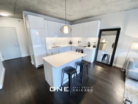 W Illinois & Wells #2 - Photo 1 of 1