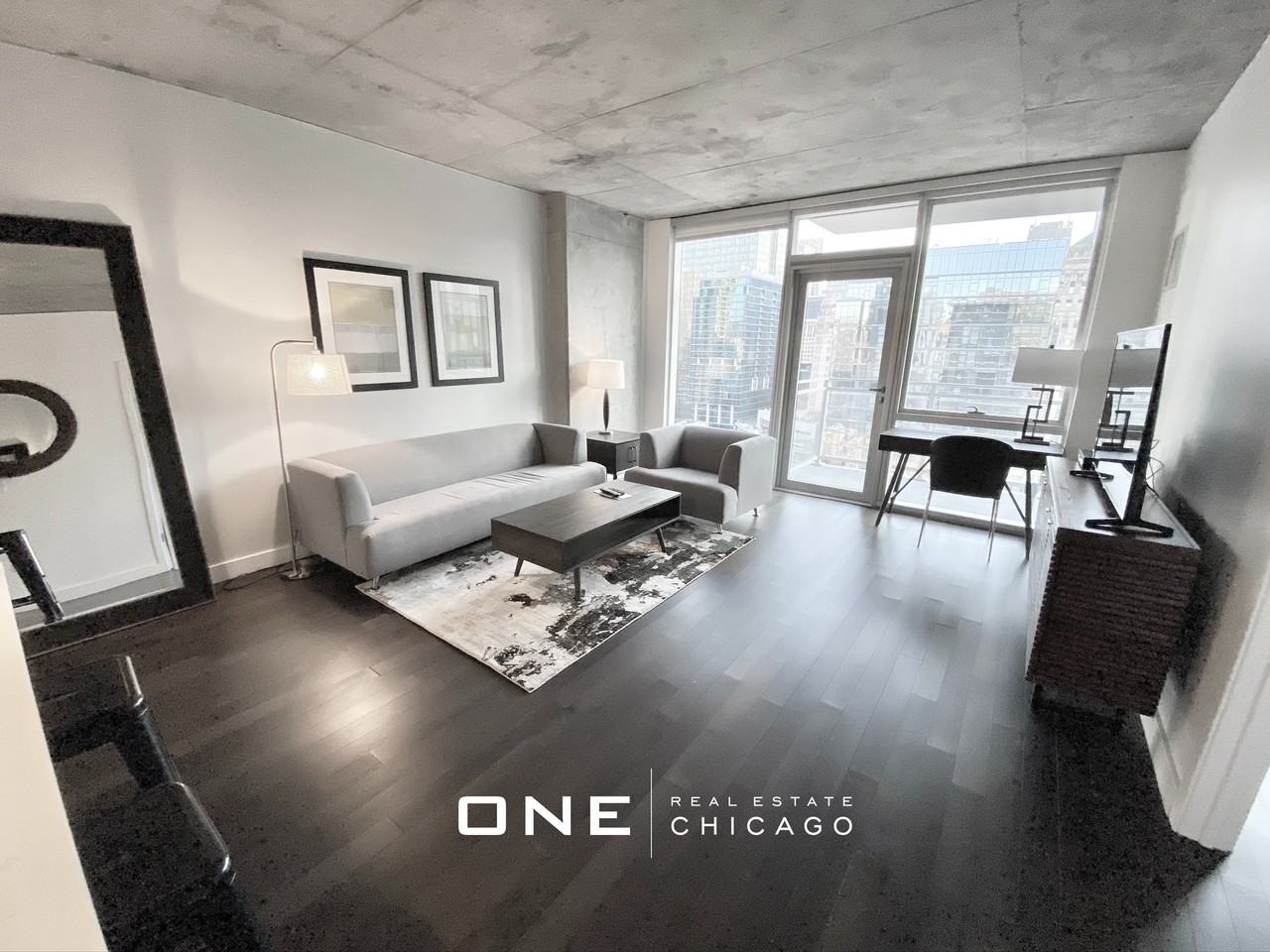 W Illinois & Wells #2 - Photo 7 of 27