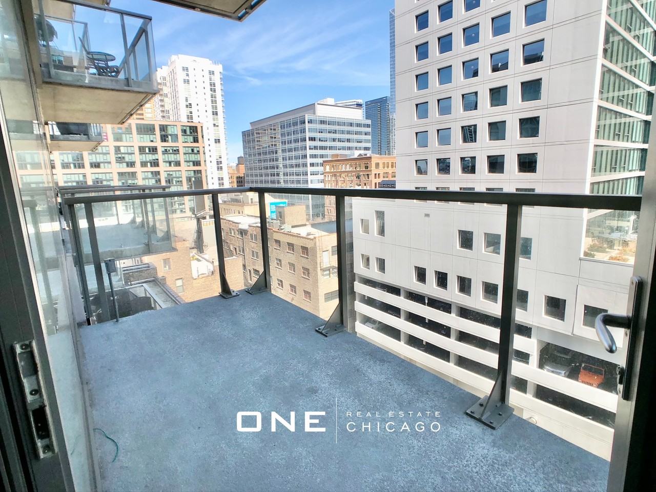 N Desplaines St #2 - Photo 4 of 23