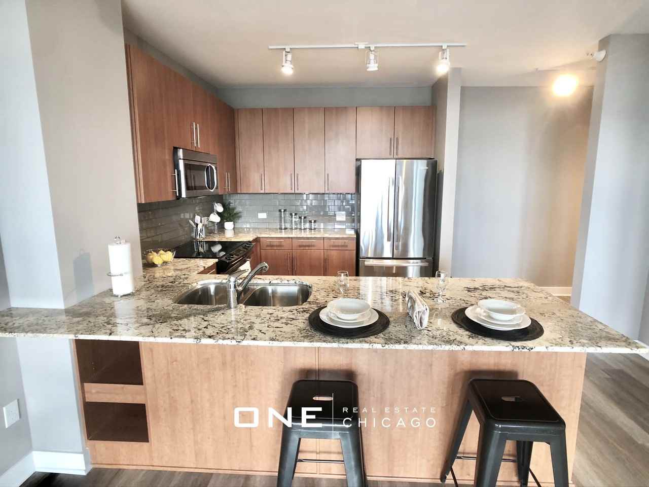 N State St #1 - Photo 2 of 18