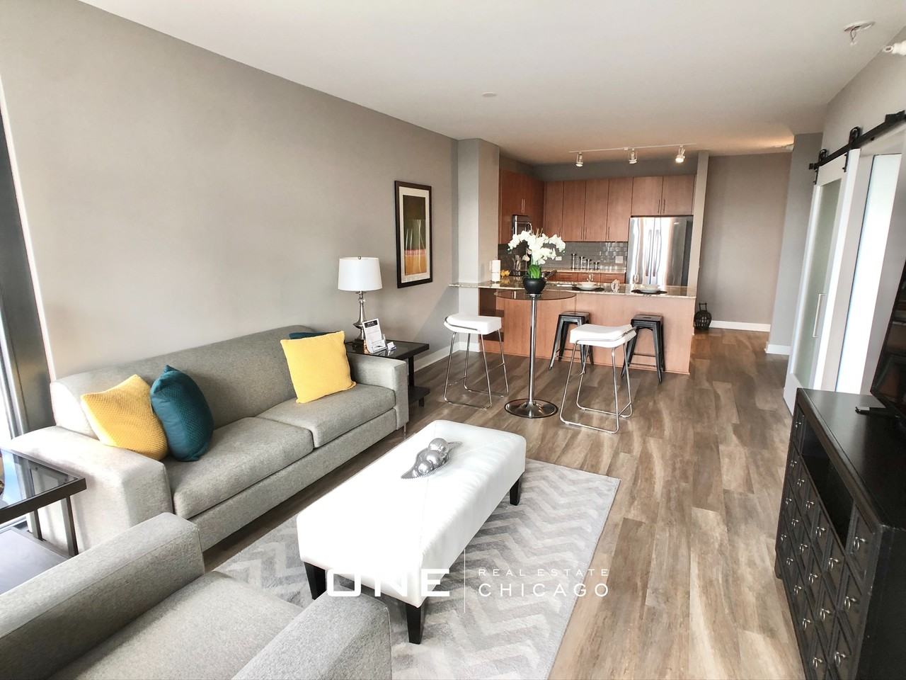 North State St. & Illinois #1 - Photo 4 of 18