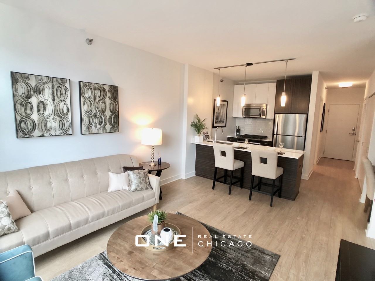 N Michigan Ave #2 - Photo 6 of 21