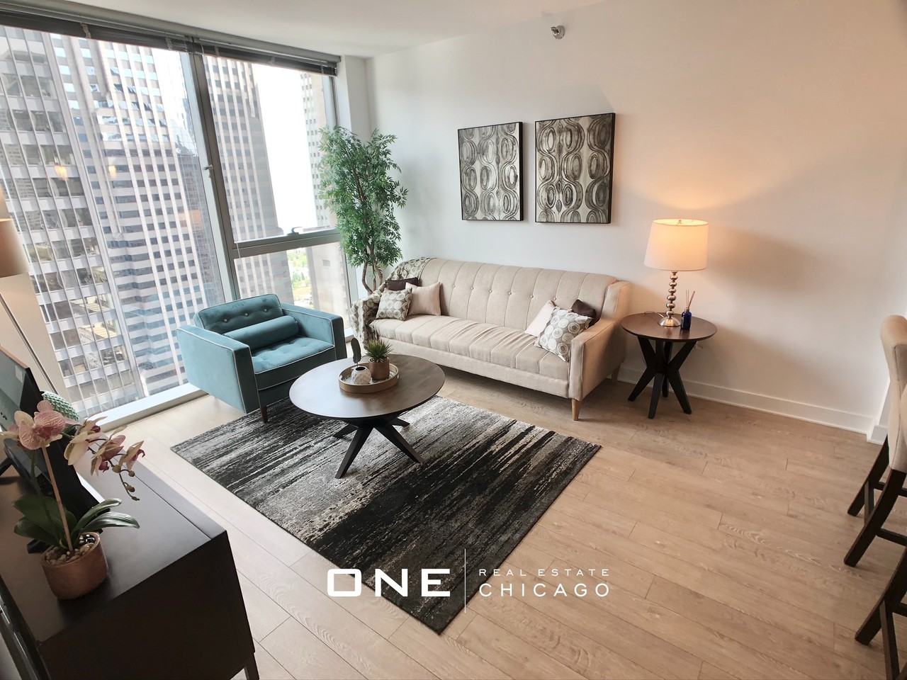 N Michigan Ave #3 - Photo 5 of 19