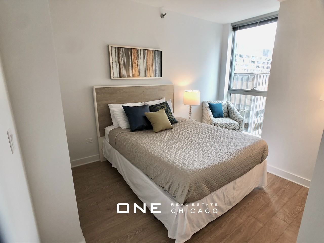 N Michigan Ave #3 - Photo 7 of 19