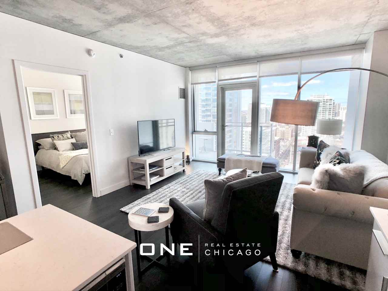 W Illinois & Wells #5 - Photo 7 of 22