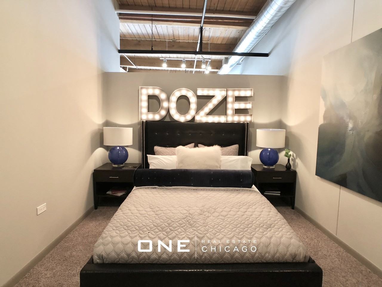 E Illinois St #4 - Photo 7 of 35