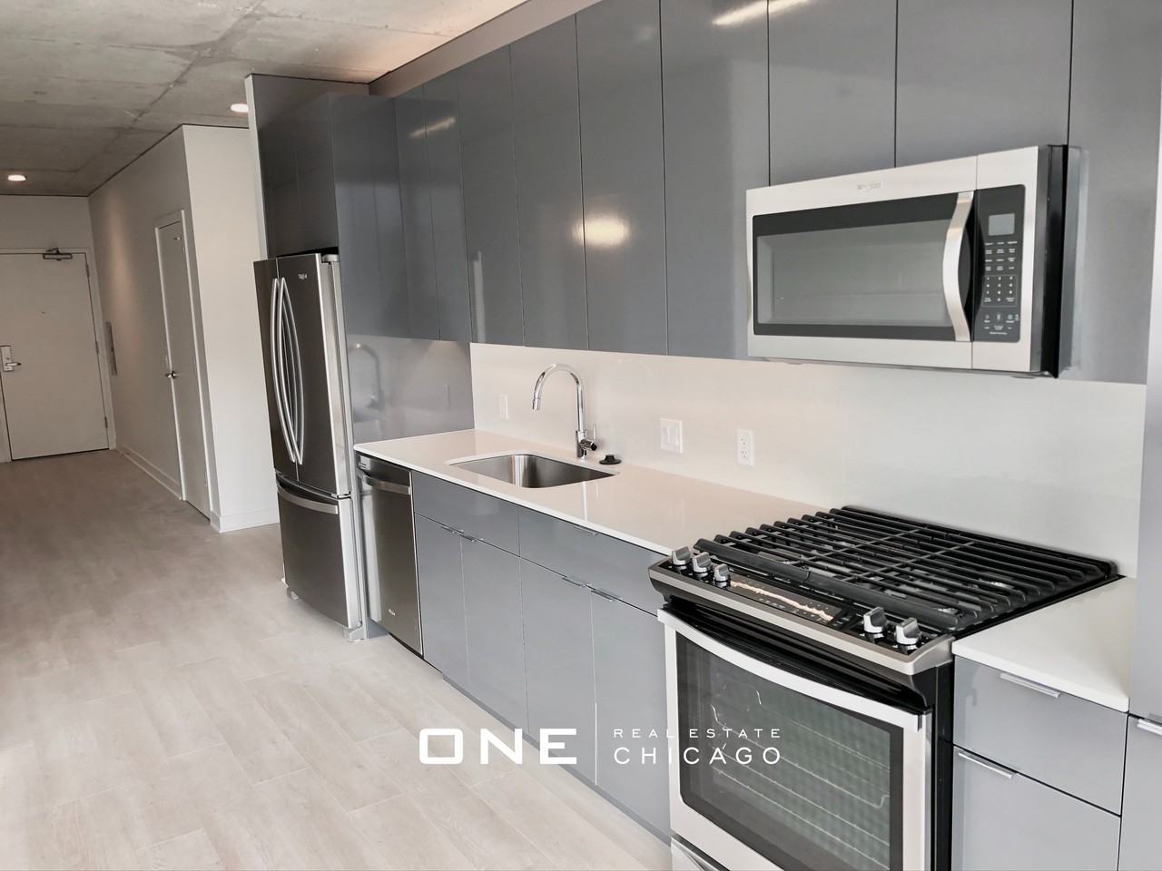 W Illinois St #4 - Photo 5 of 18