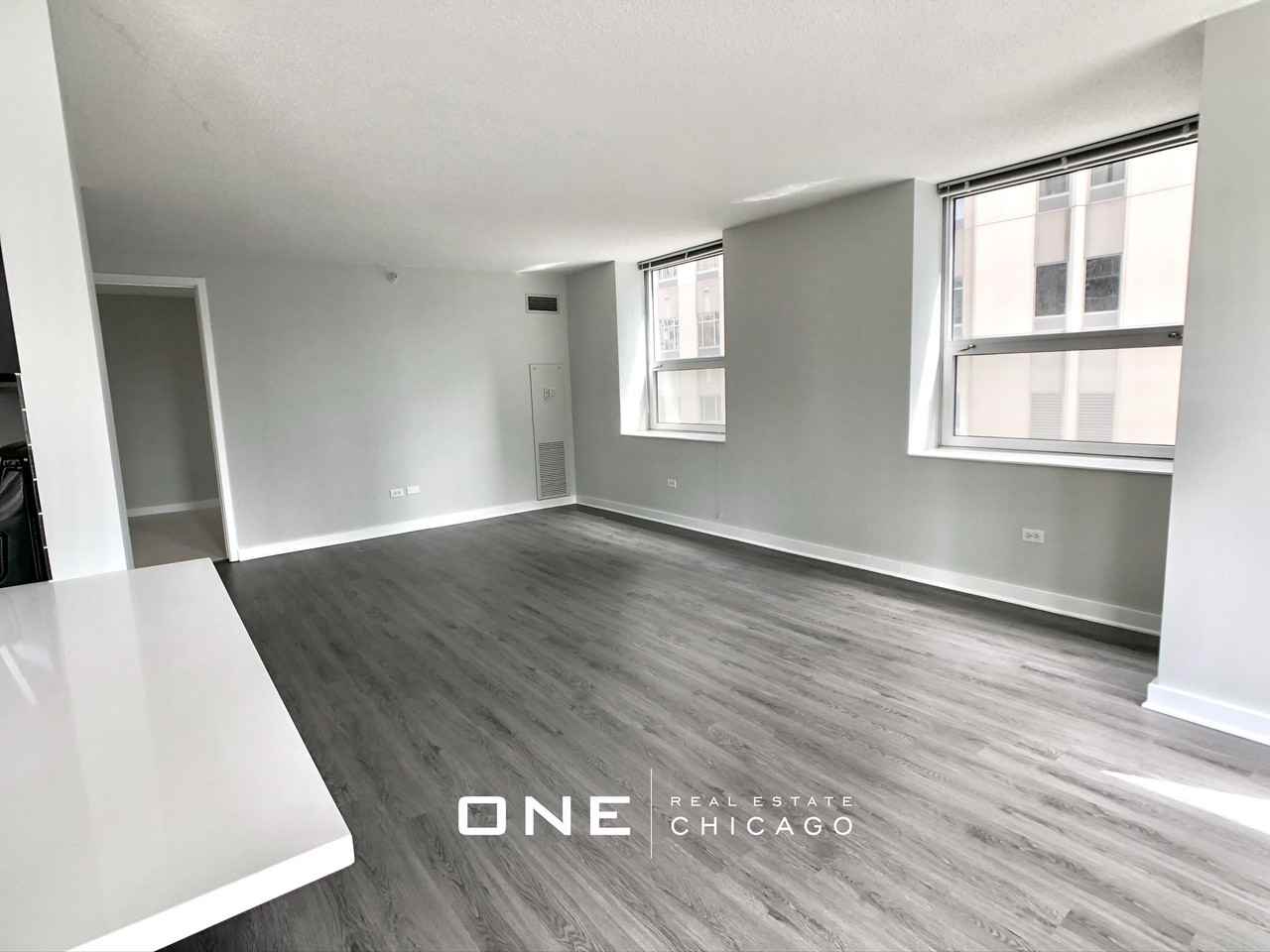 N State St #5 - Photo 3 of 28