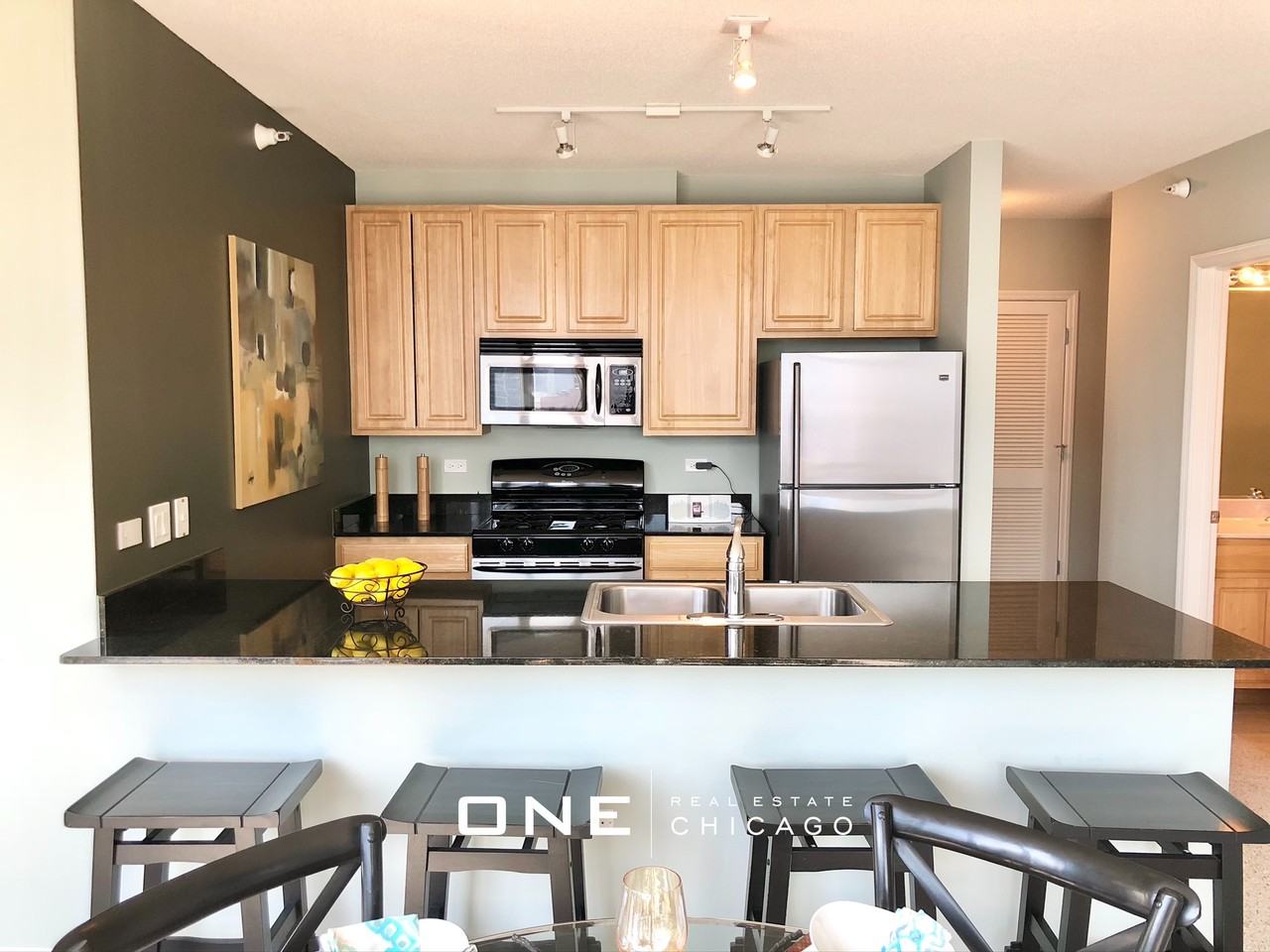 N Desplaines St #3 - Photo 2 of 20