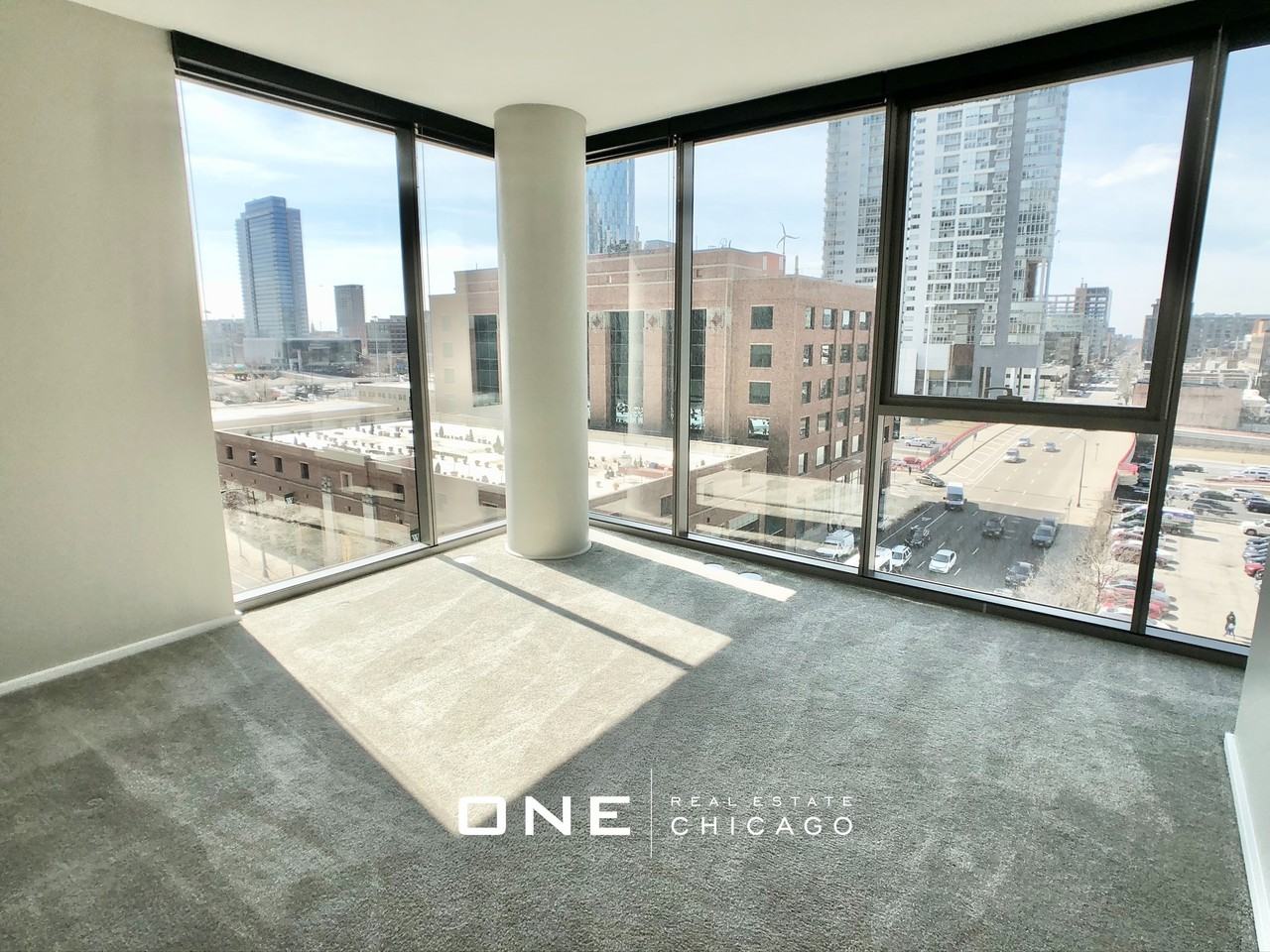 N Desplaines St #3 - Photo 7 of 25