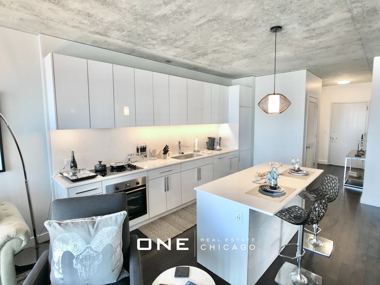 W Illinois St #3 - Photo 6 of 22