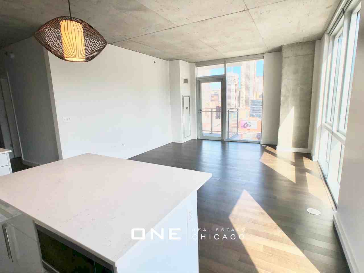 W Illinois & Wells #4 - Photo 6 of 20