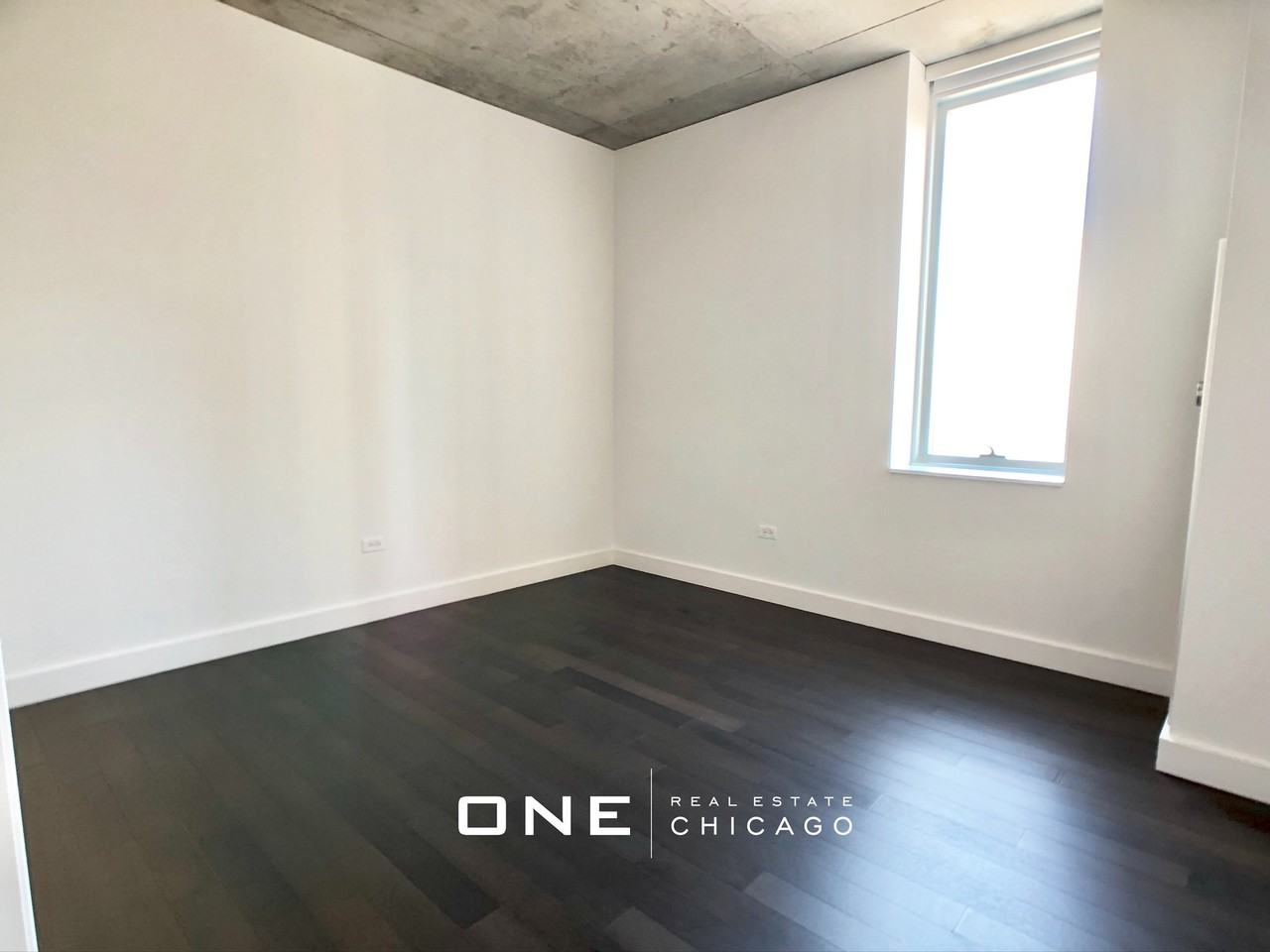 W Illinois & Wells #4 - Photo 7 of 20