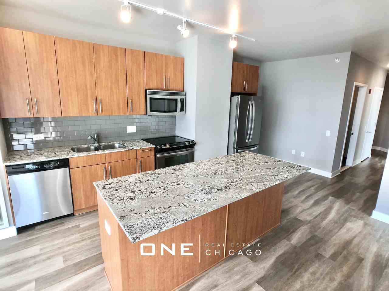 N State St #3 - Photo 3 of 22