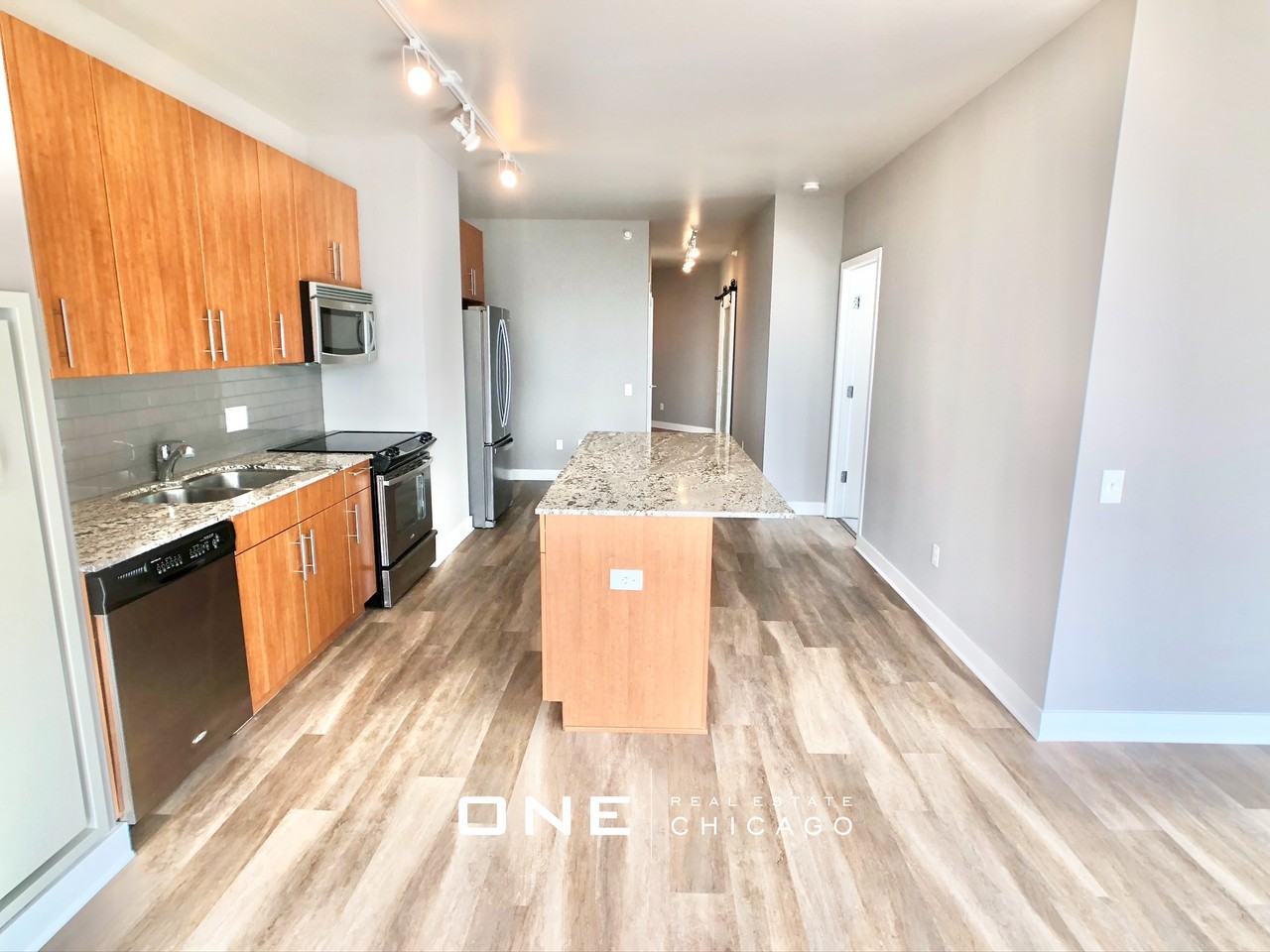 N State St #3 - Photo 5 of 22