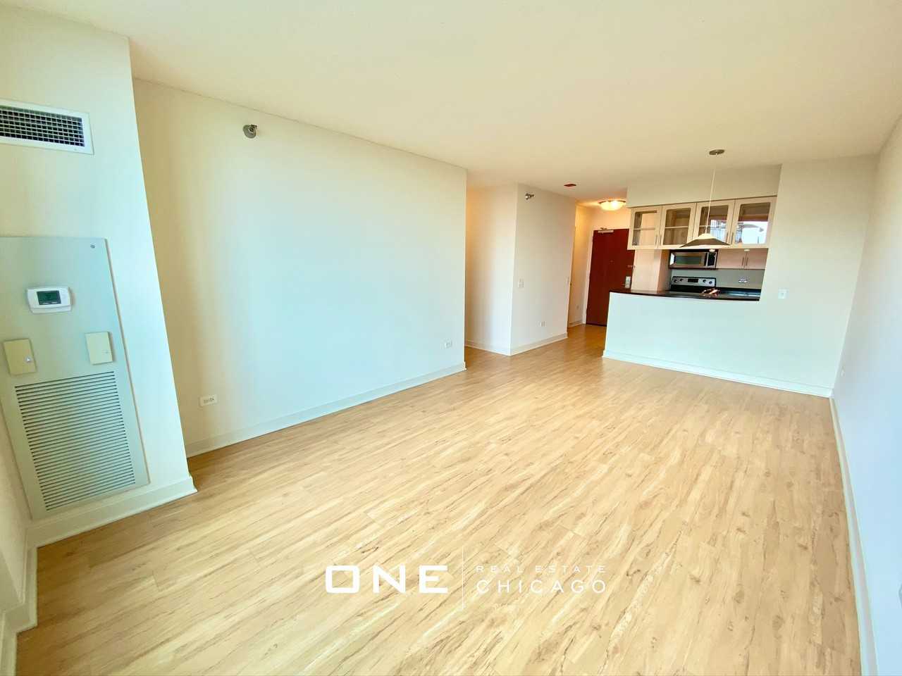 S Michigan Ave #3 - Photo 5 of 16