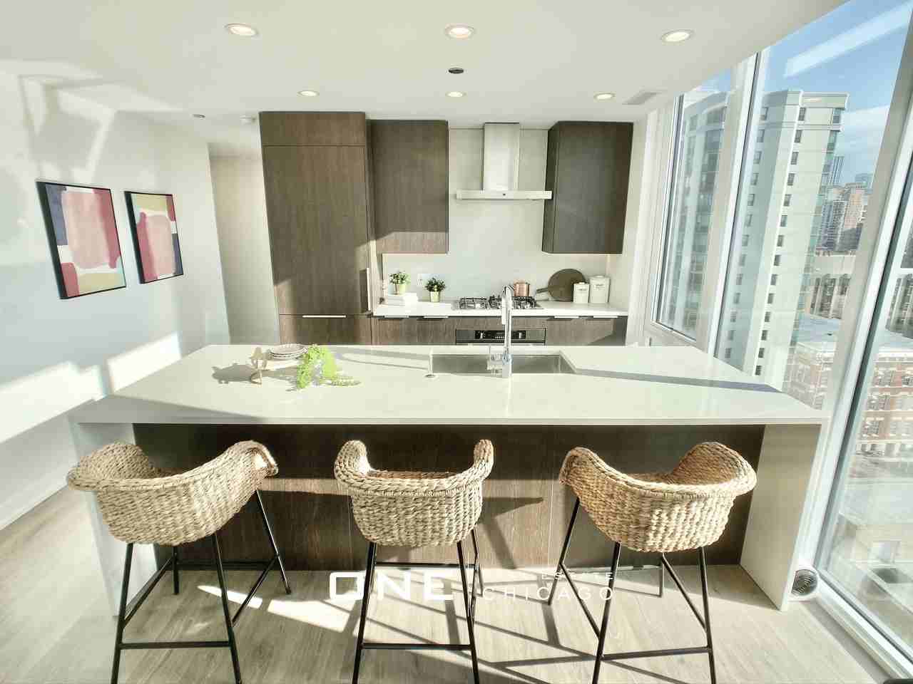 W Hill St #7 - Photo 4 of 18